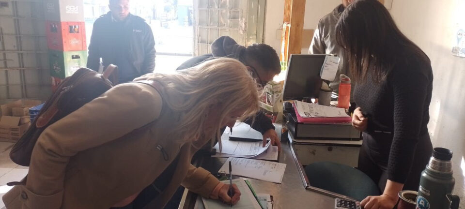 Rosario: Provincia y Municipio inspeccionaron autoservicios y lograron la registración de 107 empleados