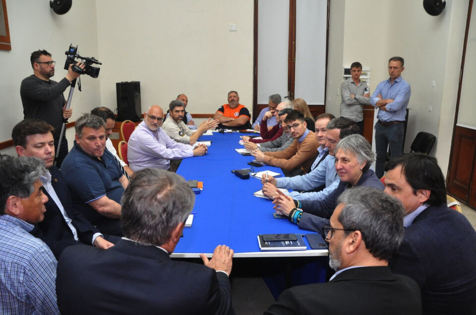 Manejo de fuego: Provincia monitorea con Nación y Entre Ríos la implementación del Plan Delta 2024