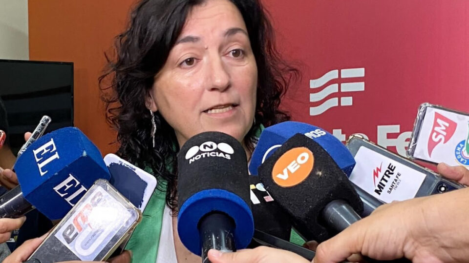 Educación: Provincia presentó los programas para que jóvenes y adultos terminen el secundario