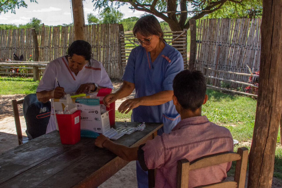 Objetivo Dengue: inédito operativo en el norte provincial para vacunar a población isleña
