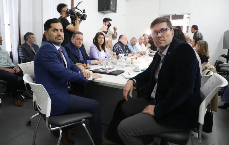 Paritarias: Provincia busca evitar que la inflación disminuya el salario del trabajador