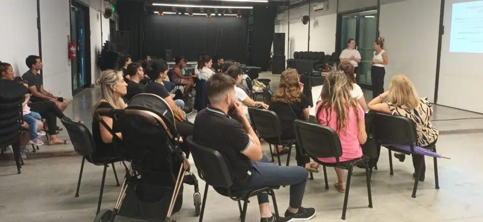“Criando en la primera infancia”, un encuentro con las familias de los jardines municipales