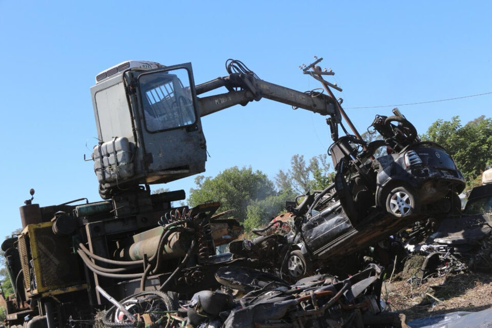 La Provincia continúa con el proceso de compactación de vehículos