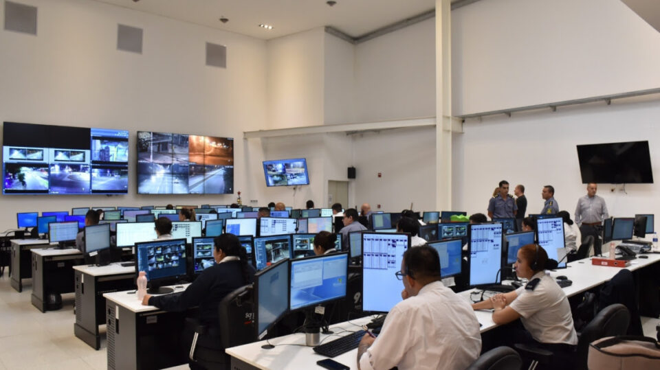 Pullaro anunció que el 25 de noviembre se abren los sobres para la compra de cámaras de videovigilancia