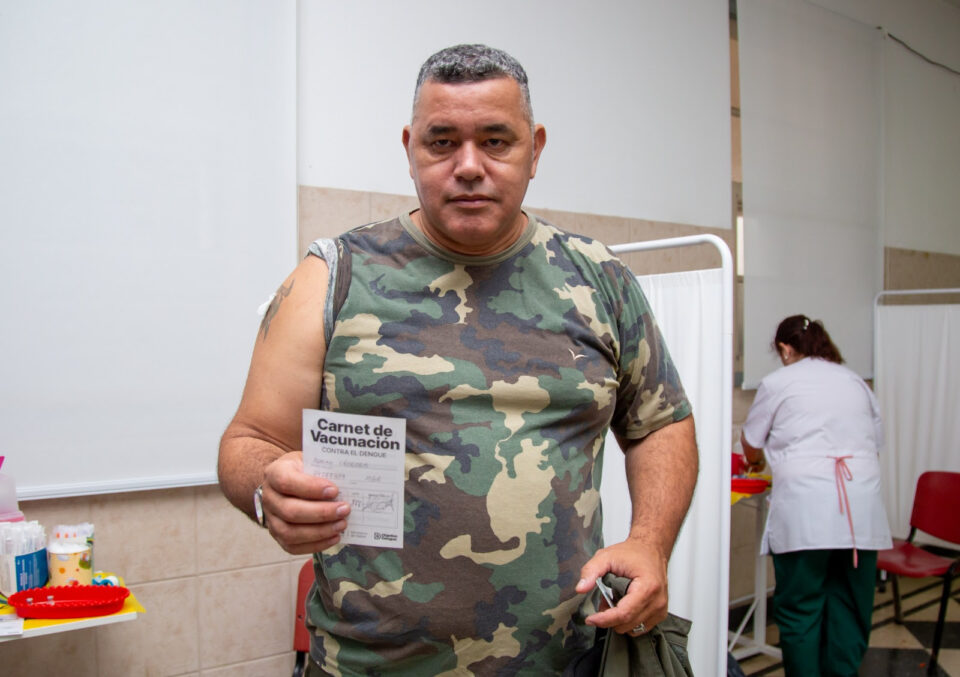 Objetivo Dengue: Provincia amplía la vacunación a fuerzas federales y a quienes tuvieron la enfermedad