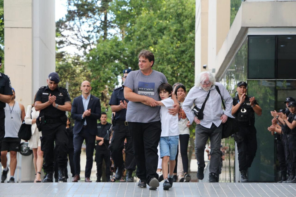 Cococcioni expresó la satisfacción del Gobierno tras la anulación de la condena y liberación del policía Nocelli