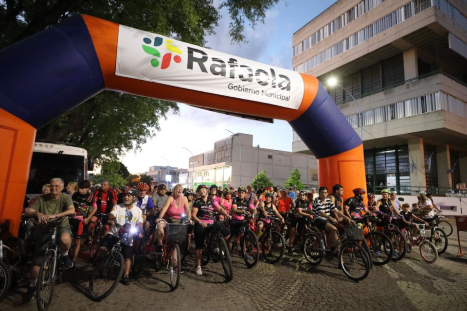 Una nueva bicicleteada por las calles de la ciudad