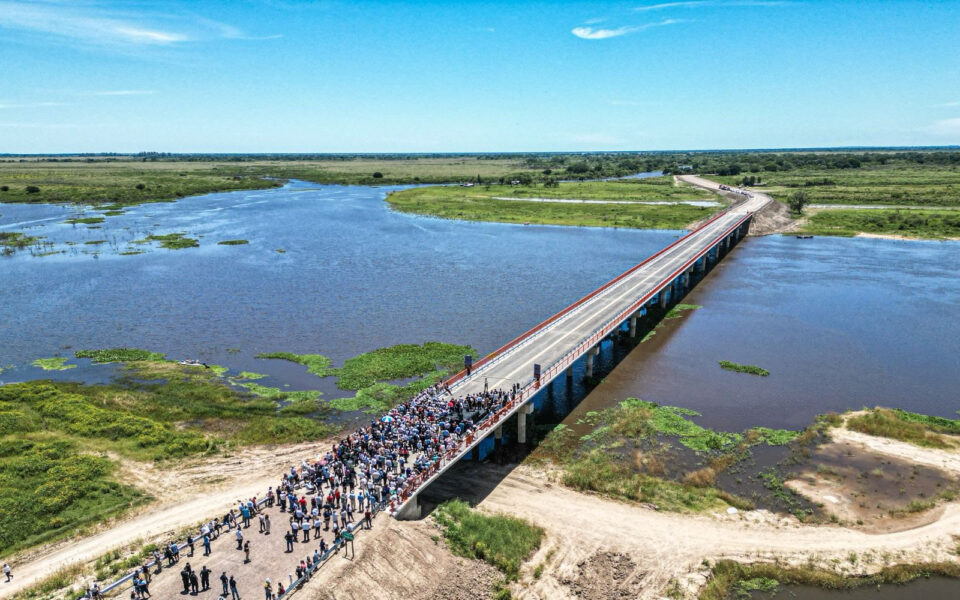 Pullaro: “El puente Paraná Miní nos permite soñar un norte productivo y una provincia potenciada que saque sus cargas a cualquier lugar del mundo”