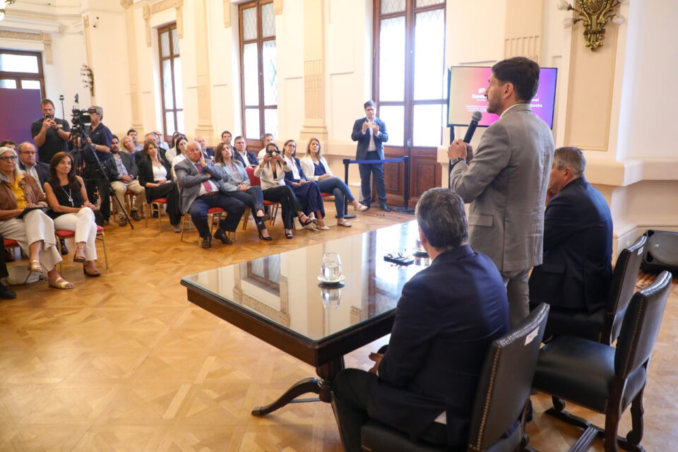 Pullaro: “Nuestro compromiso es poner a Santa Fe en lo más alto en materia de políticas de transparencia”
