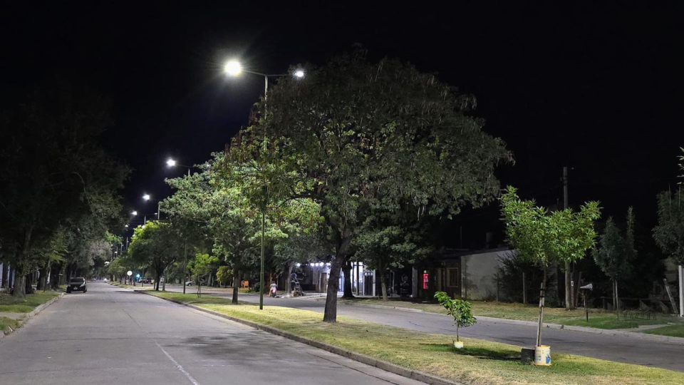 Más iluminación y seguridad: el municipio continúa con el recambio de luminarias a LED