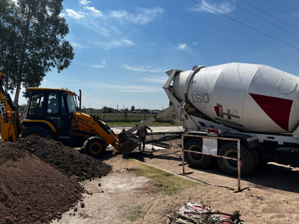 Avanzan a buen ritmo las obras de pavimentación de calles en Frontera