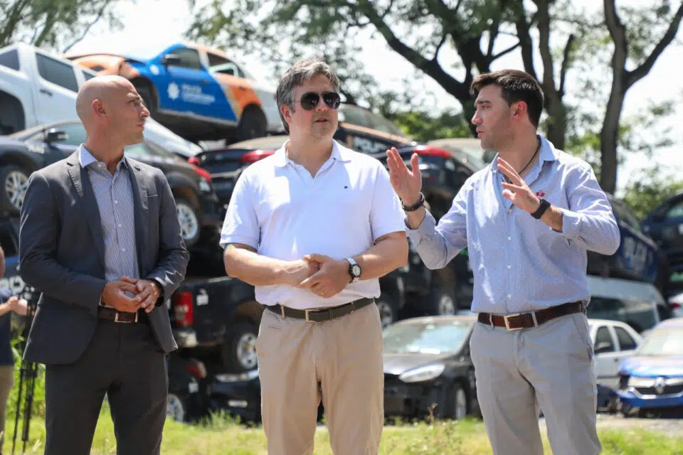 Provincia comenzó la compactación de 2.100 motocicletas y 700 vehículos en el Depósito Policial de Santa Fe