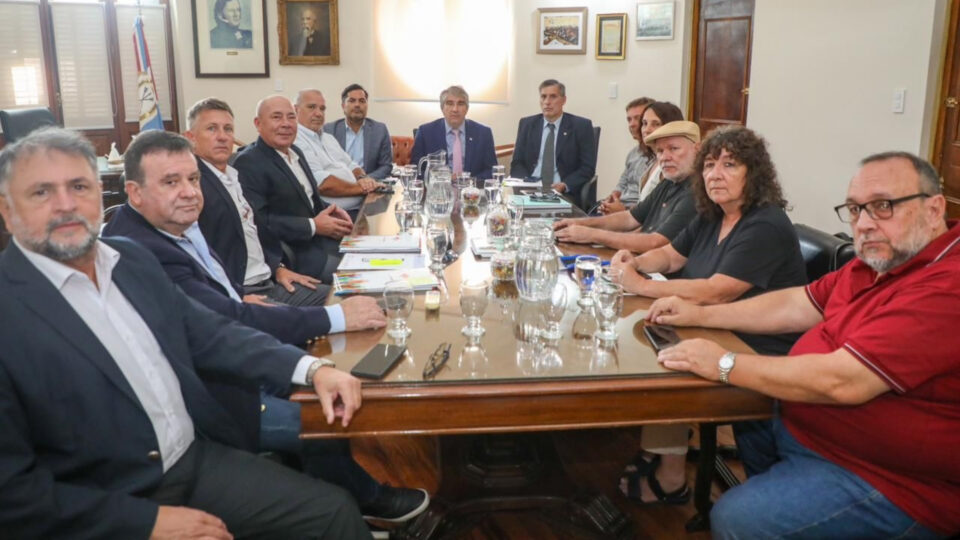 Provincia y gremios se reunieron en el marco de la paritaria de la administración central
