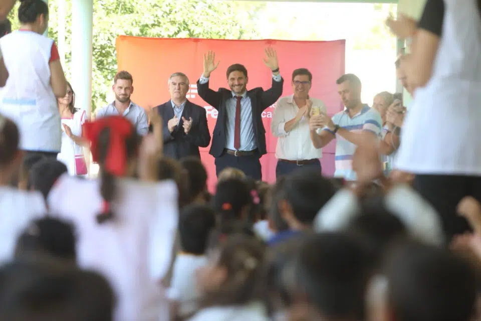 Pullaro: “La obra pública empieza a llegar a cada barrio y a cada localidad de la provincia”