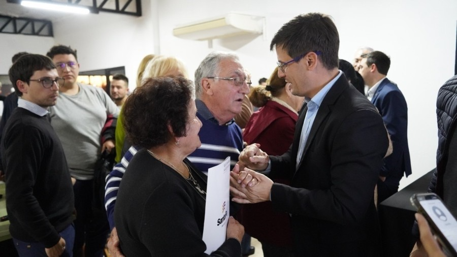 17 familias rafaelinas acceden al título de propiedad de sus viviendas