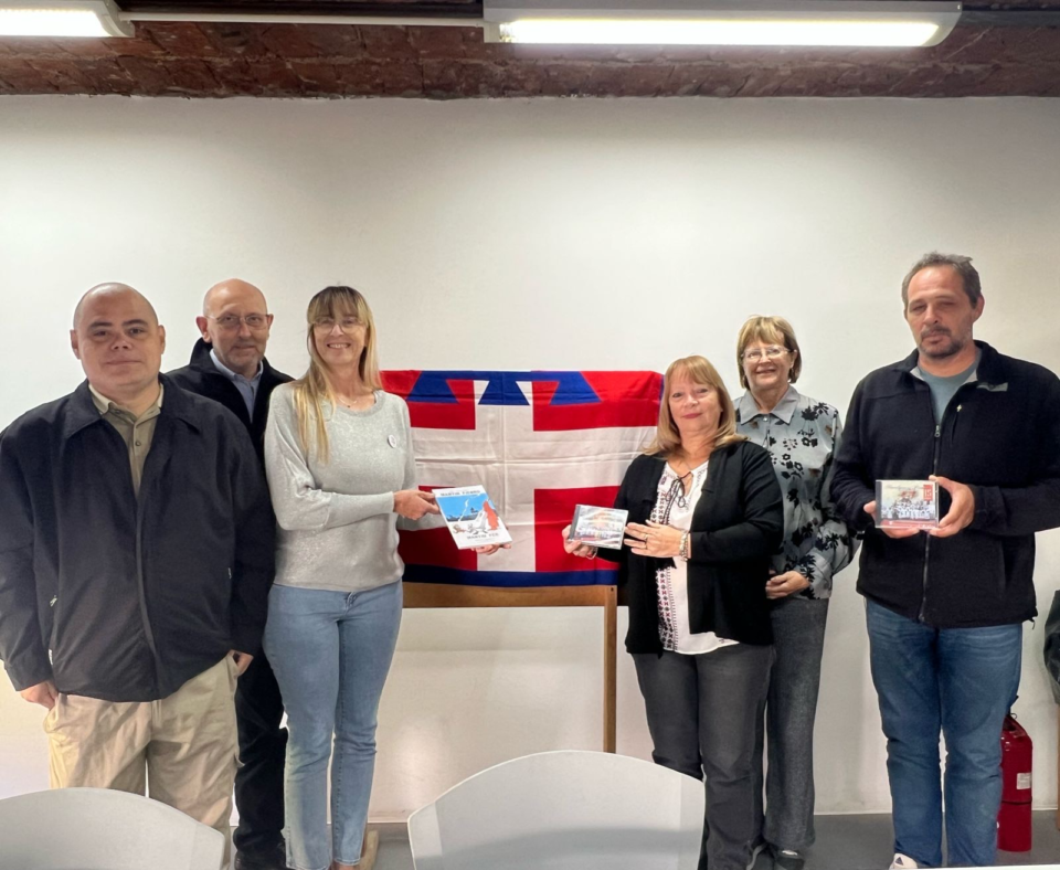 El Archivo Histórico Municipal recibió la donación de un Martín Fierro en versión piamontesa