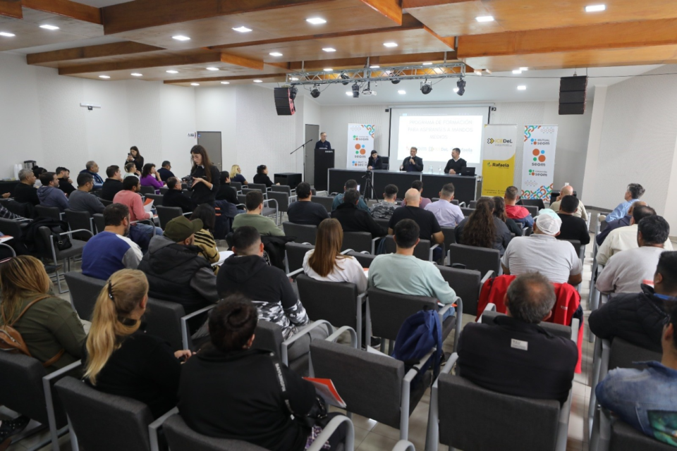 Ya está en marcha el programa de formación para mandos medios