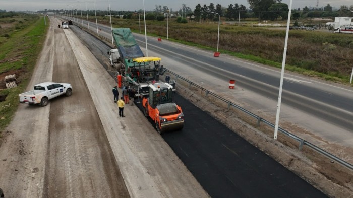 Avanza a buen ritmo la obra del tercer carril de la autopista Rosario-Santa Fe