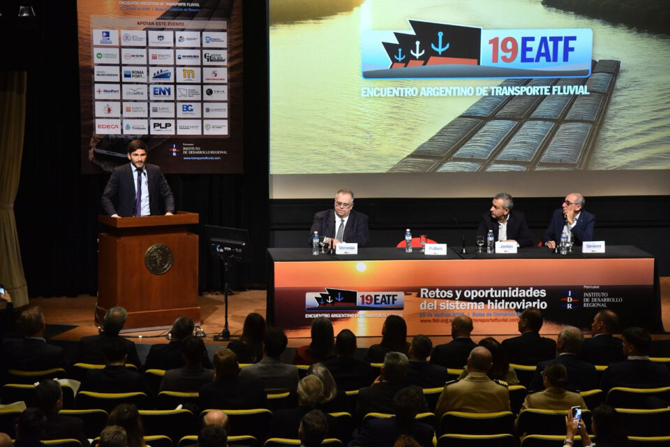 Pullaro: “La licitación de la Hidrovía no debe ser diseñada desde una oficina en Capital Federal, tiene que ser un modelo de desarrollo productivo”
