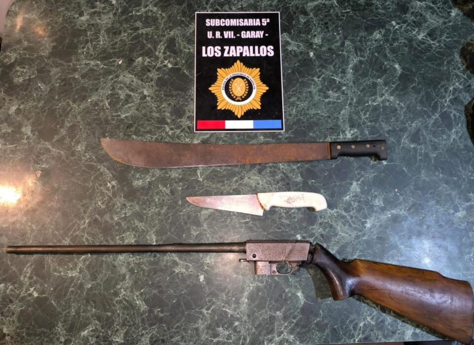 LOS ZAPALLOS: PERSONAL DE LA SUBCOMISARÍA 5TA. DE LA UR VII SECUESTRÓ UNA CARABINA, ARMAS BLANCAS