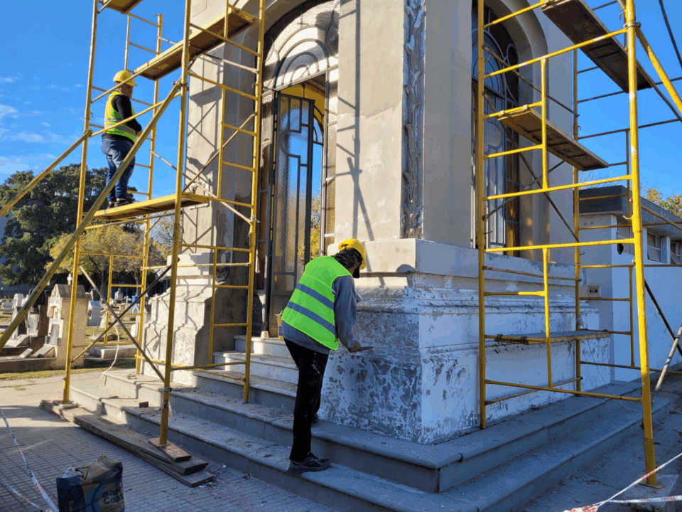 Avanzan las obras de restauración del Cementerio municipal