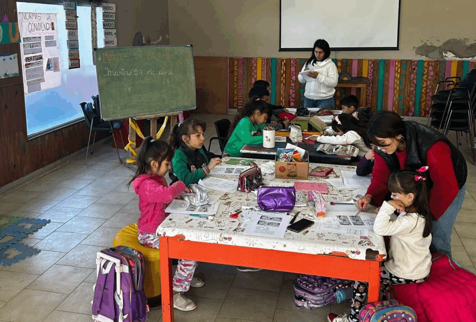 Más de 300 estudiantes participan del Programa de Acompañamiento y Refuerzo de Trayectorias Educativas