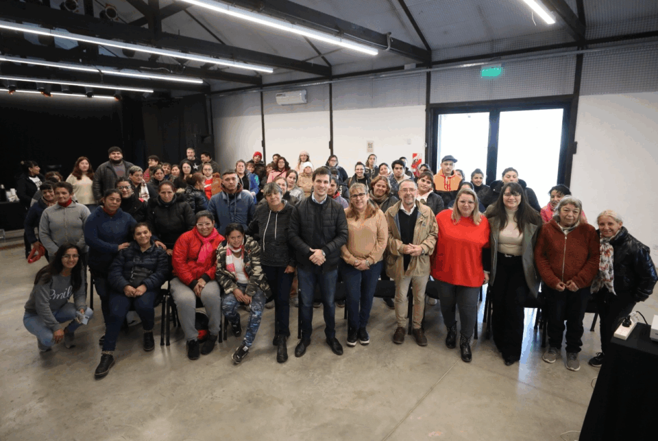 Barrido, recolección y conciencia ambiental: vecinos se suman a una nueva edición del CUS