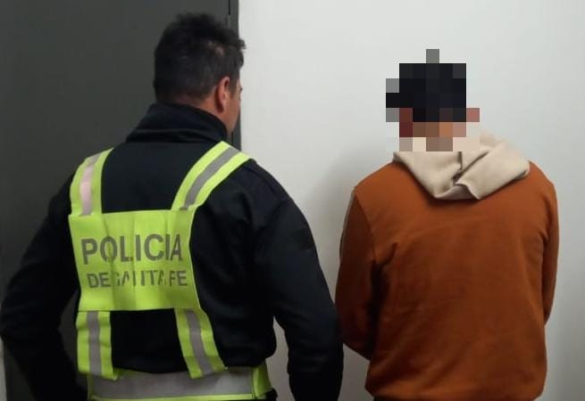 PERSONAL DE LA UR VII APREHENDIÓ A UN HOMBRE Y SECUESTRARON UNA ESCOPETA CALIBRE 16 TRAS PRESUNTAS AMENAZAS