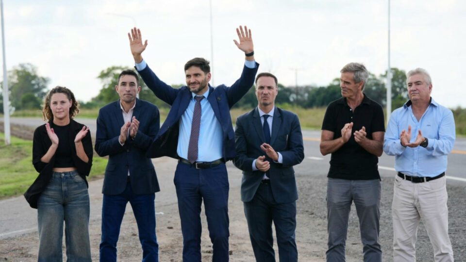 Pullaro entregó viviendas y escrituras en la localidad de Progreso