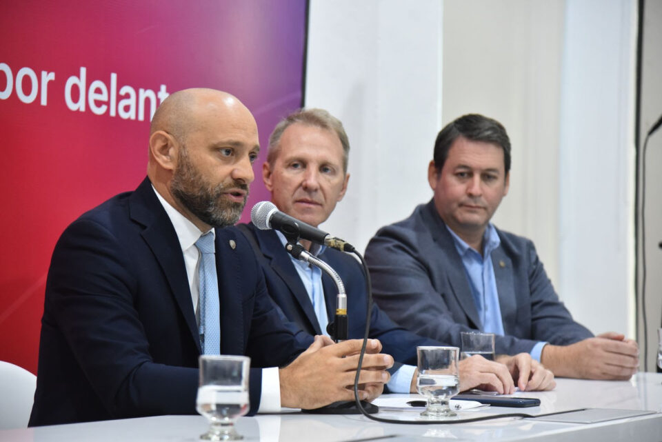 Se lanzó el programa “Cooperativas con impacto” para fortalecer el entramado cooperativo santafesino