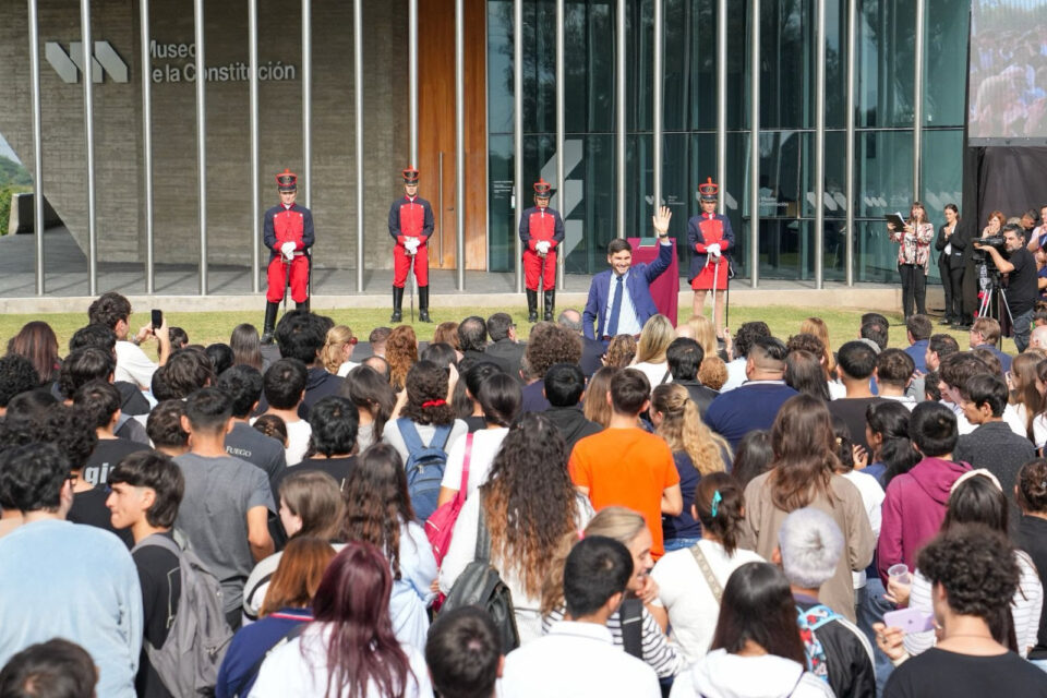 Pullaro: “La lealtad a la Constitución es respetar la libertad y la igualdad”