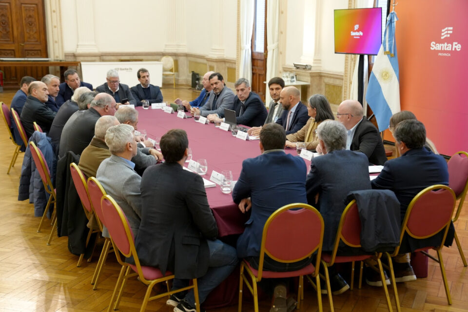 Pullaro recibió al nuevo presidente de la Unión Industrial Argentina