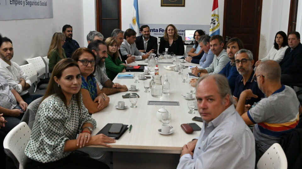 Salud: Provincia ofertó una compensación por meses anteriores y un aumento del 8% para el segundo trimestre