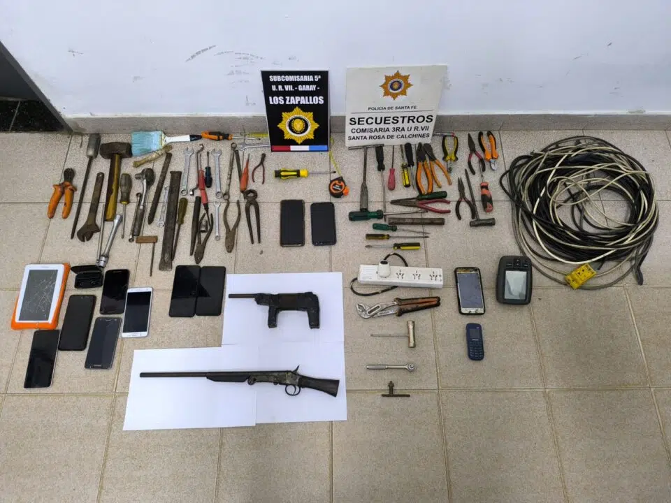 Paraje Los Zapallos y Barrio Arroyo Leyes: IMPORTANTE OPERATIVO POLICIAL: MÚLTIPLES ALLANAMIENTOS CON RESULTADOS POSITIVOS EN CAUSAS POR ROBOS Y NARCOTRAFICO