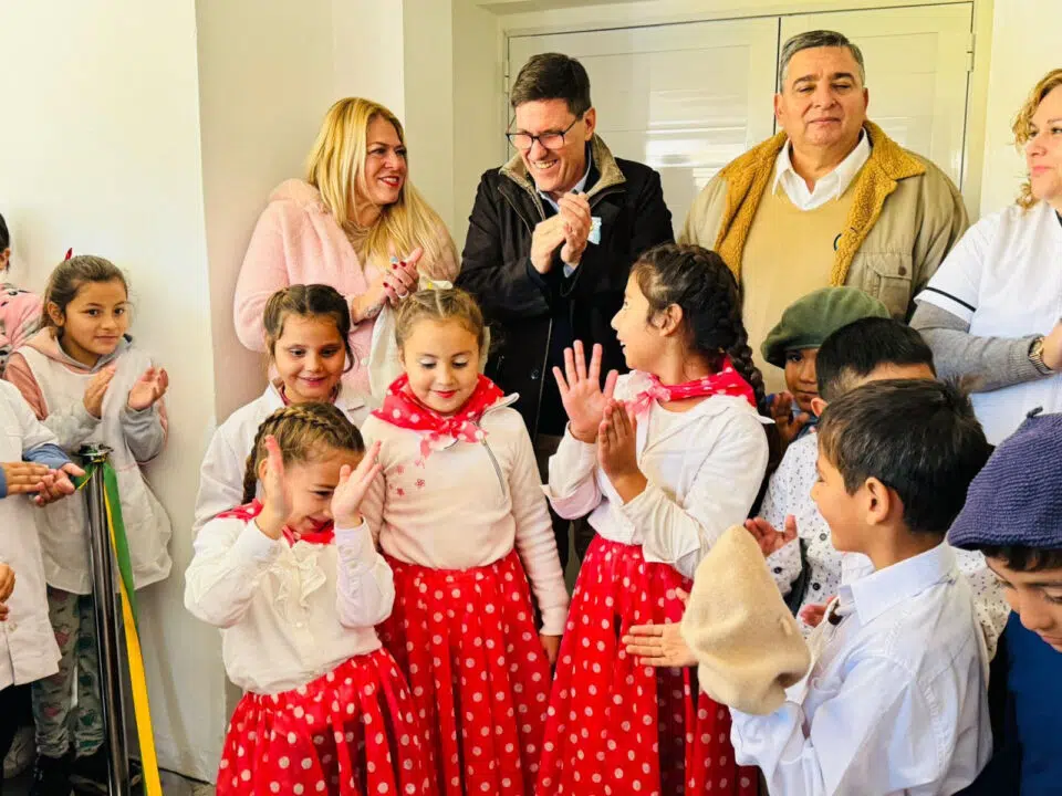 1000 Aulas: Provincia invirtió más de $ 200 millones en la construcción de cinco aulas en el departamento San Cristóbal