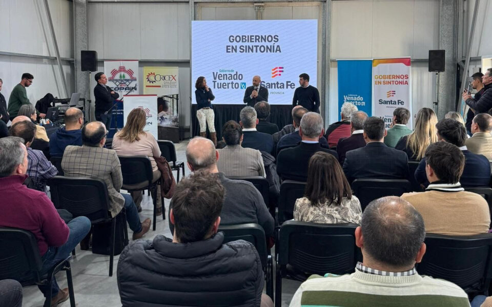 Puccini: “Exportando por nuestros puertos y aeropuertos, las empresas van a ganar competitividad, tiempo y baja de costos»