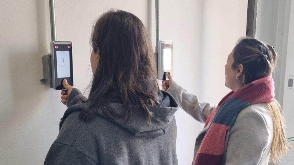 Controles en la EPE: desde el 2 de junio, el ingreso será sólo con huella digital
