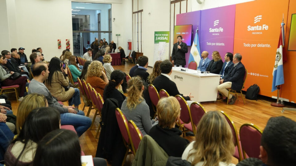 Provincia avanza con una obra eléctrica histórica que mejorará el servicio en Rosario y la región