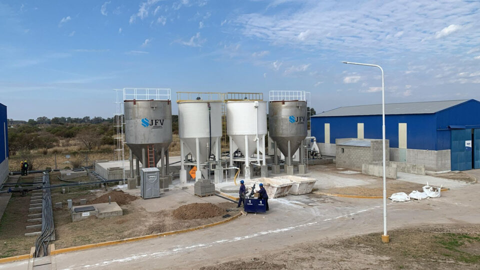 Enrico detalló los avances de los acueductos que llevarán agua potable a miles de santafesinos