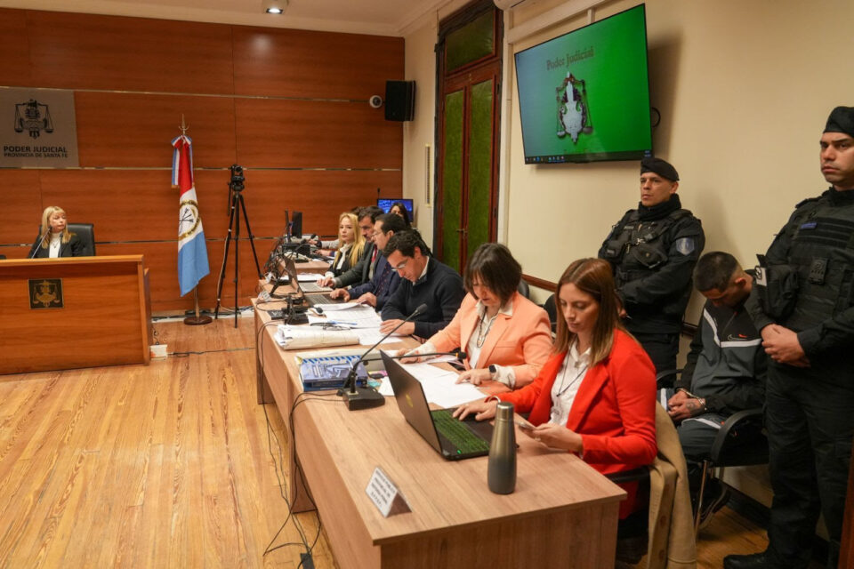 “El juicio por jurados fortalece la democracia y la confianza en la Justicia”