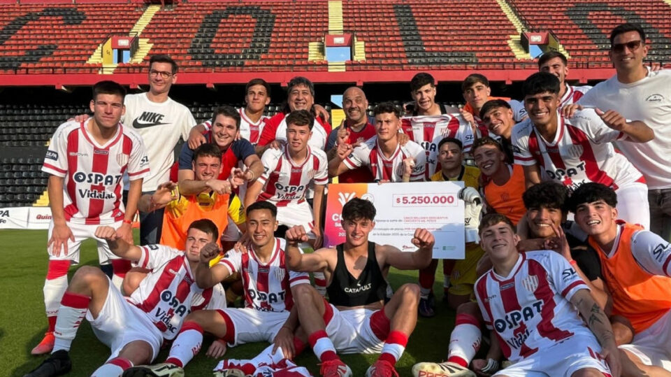 Se define la Copa Santa Fe de Fútbol: Unión y Centenario de San José de la Esquina juegan este sábado en el 15 de Abril