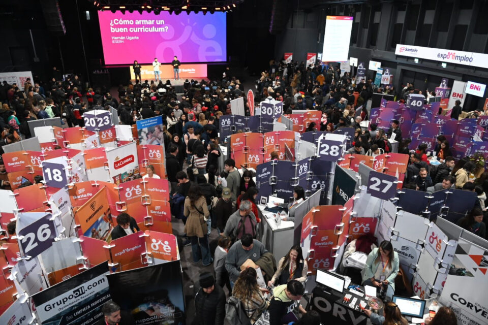 La Provincia realiza la 2º edición de Expo Empleo en Santa Fe para conectar talento con oportunidades laborales