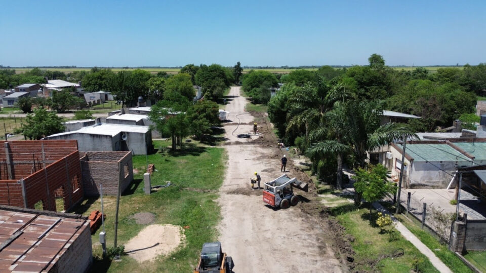 Una obra histórica para Florencia: Provincia agranda la red de agua potable para llegar a más de 7.400 vecinos
