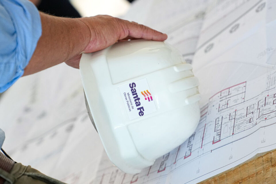 Inédito: en Santa Fe el empleo formal en la construcción crece; en el país en caída libre