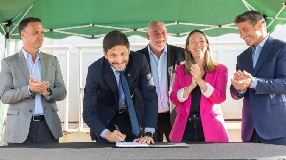 Pullaro: “En dos años terminamos e inauguramos 24 escuelas en la provincia de Santa Fe”