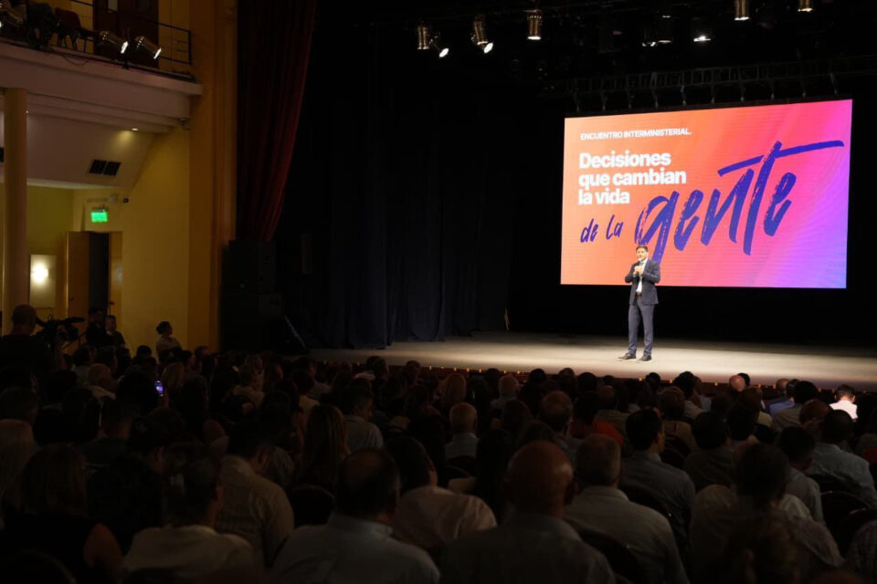 Pullaro: “En Santa Fe llevamos adelante un modelo de cambios y transformaciones sin motosierra, y con sensibilidad social”