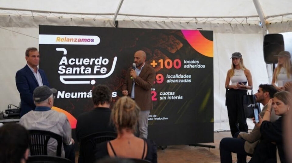 Provincia relanzó Acuerdo Santa Fe Neumáticos, con más cuotas y nuevos locales adheridos