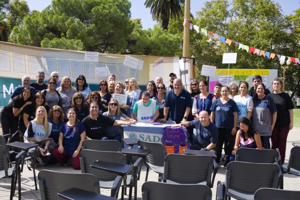Fuerte acompañamiento a la Carpa Blanca y las “Mil Clases” en Rosario