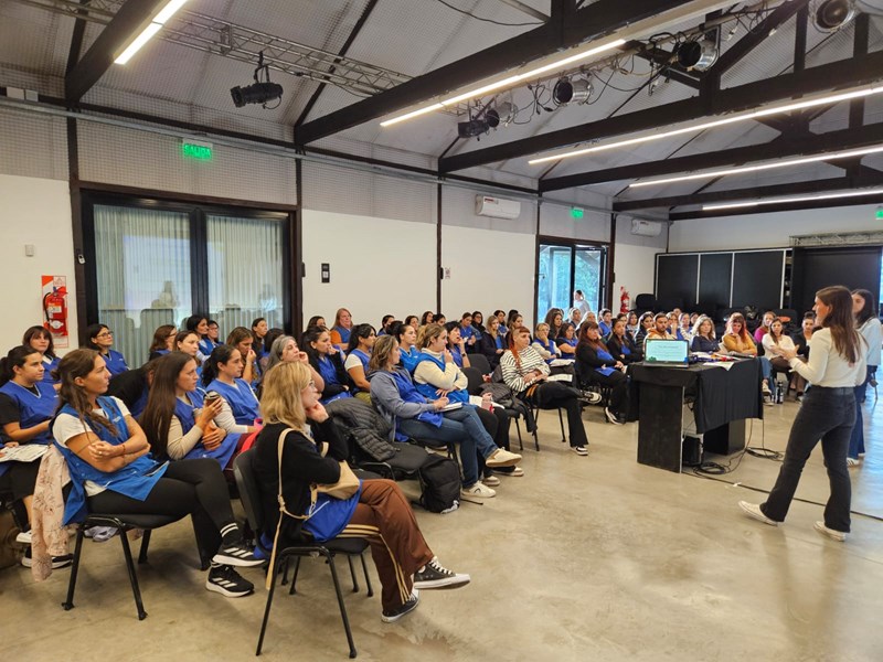 Jardines Municipales fortalecen herramientas de intervención para la protección de los derechos de las infancias