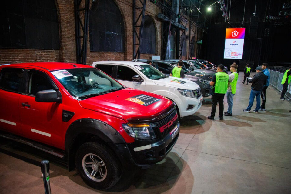 Provincia inició la exhibición de vehículos de la quinta subasta de bienes incautados al delito